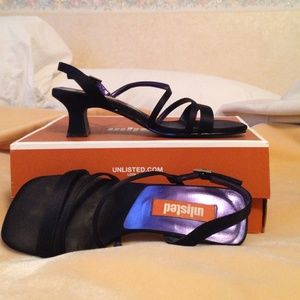 Unlisted by Kenneth Cole Sandals 6.5 (copy)